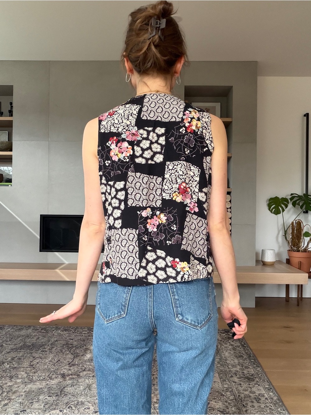 Vintage Black Floral Patchwork print V-Neck top small - Picture 5 of 11